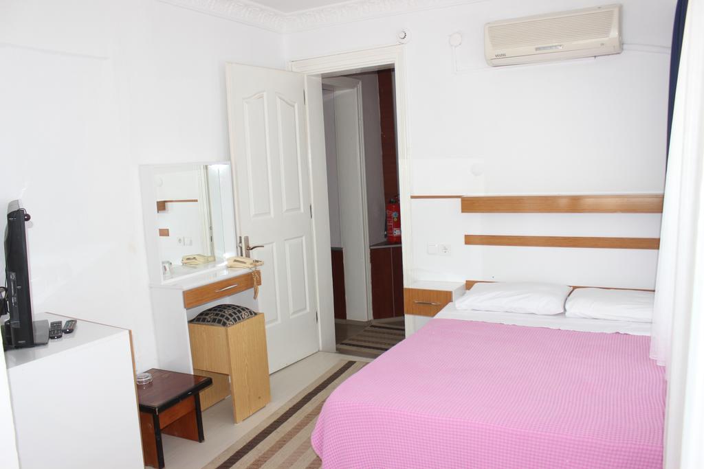 Hotel Ulke Yalova  Rom bilde