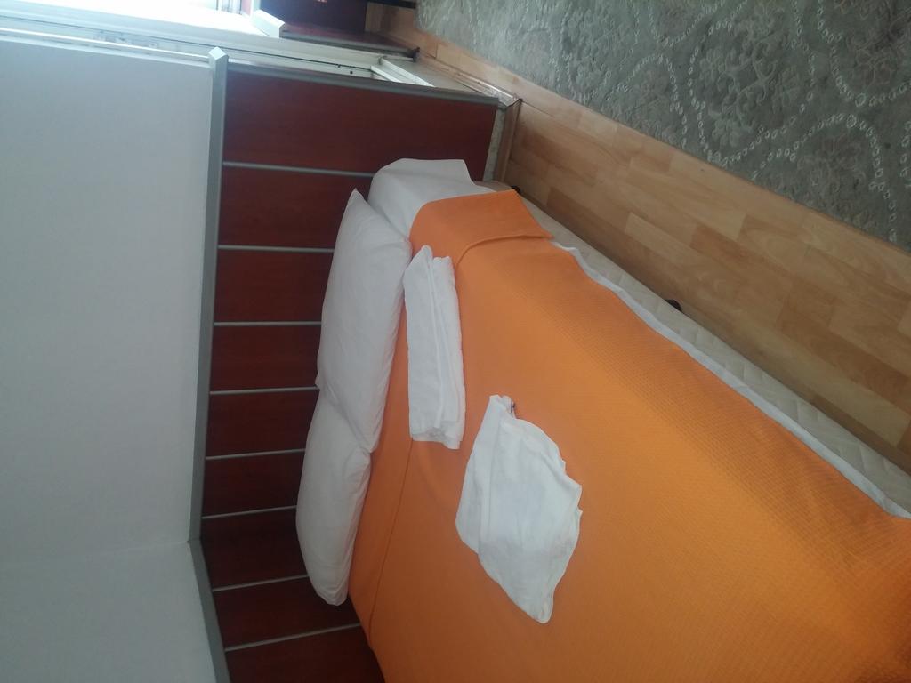 Hotel Ulke Yalova  Rom bilde